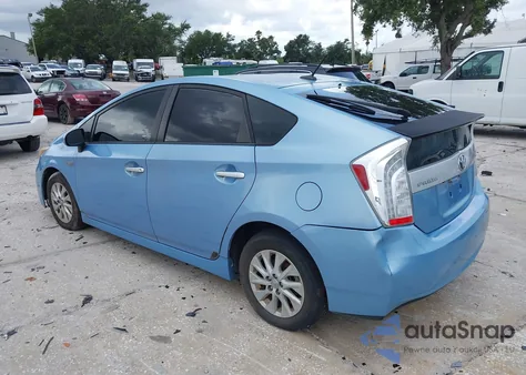 2013 Toyota Prius Plug-In z USA, uszkodzony, nr VIN JTDKN3DP8D3047820